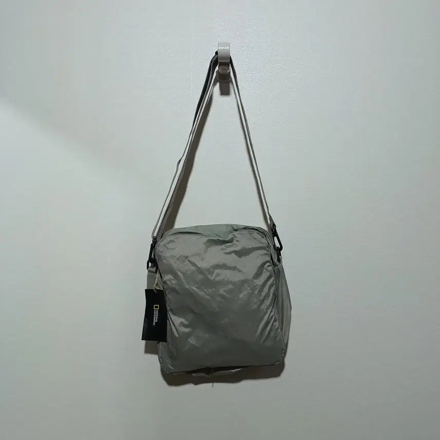 [BUNJANG] National Geographic Crossbody Bag (26E45) / 새상품) 내셔널지오그래픽 크로스백 (26E45)