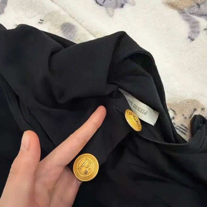 [BUNJANG] Pierre Balmain Black Sleeveless T-Shirt / 정품 피에르발망 블랙 민소매 티셔츠