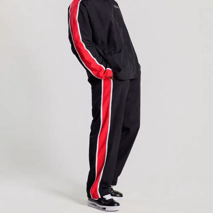 [BUNJANG] FREEDOM Side Line Windbreaker Pants 4XL Black/Red / [ 4XL ] 프리덤(FREEDOM) 사이드 라인 윈드브레이커 팬츠