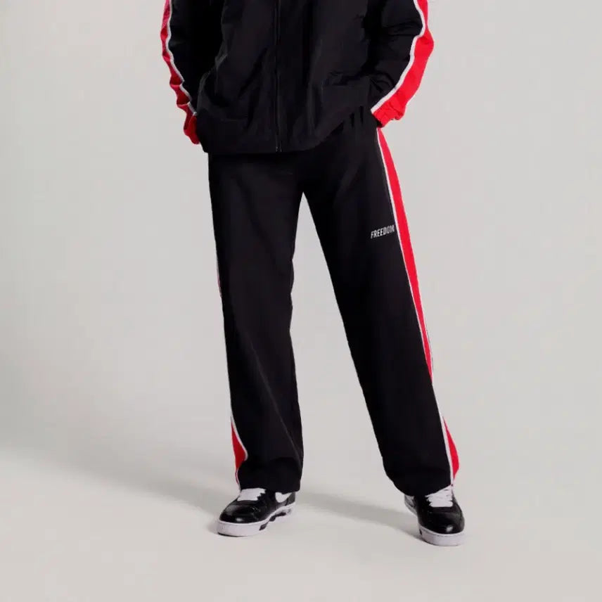 [BUNJANG] FREEDOM Side Line Windbreaker Pants 4XL Black/Red / [ 4XL ] 프리덤(FREEDOM) 사이드 라인 윈드브레이커 팬츠