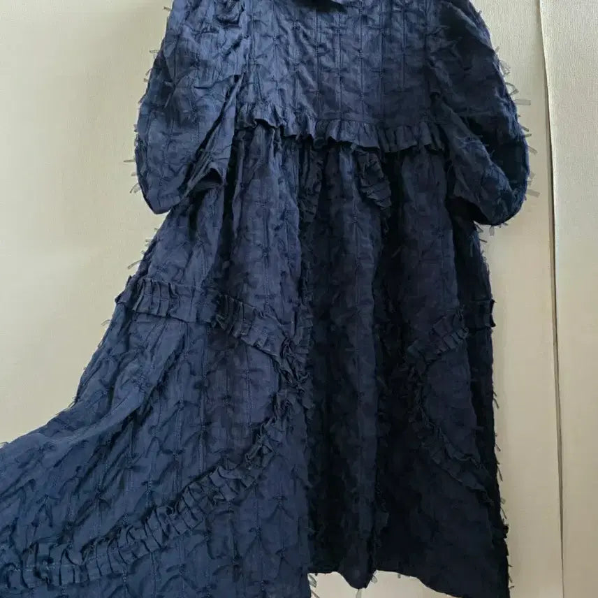 [BUNJANG] DewyDewy Ruffle Midi Dress / 듀이듀이  러플리원피스 10000
