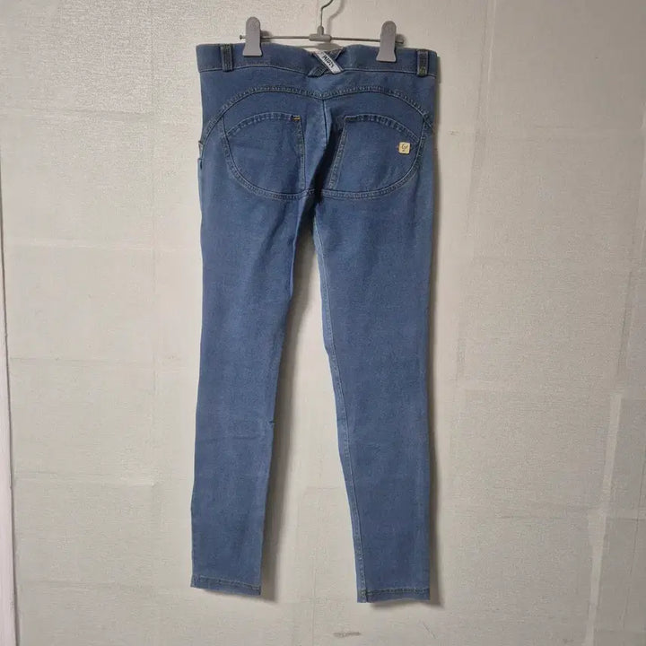 [BUNJANG] Freddy Damage Skinny Jeans - Size S / 프레디 데미지 스키니진 S