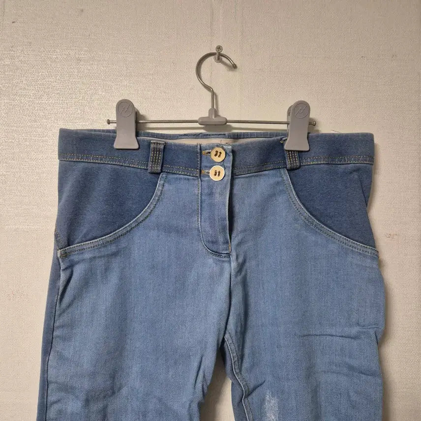 [BUNJANG] Freddy Damage Skinny Jeans - Size S / 프레디 데미지 스키니진 S