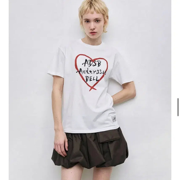 [BUNJANG] Andersson Bell Heart Logo Short-Sleeve T-Shirt Size S / 앤더슨벨 환승연애 하트 로고 반팔 티셔츠 s사이즈