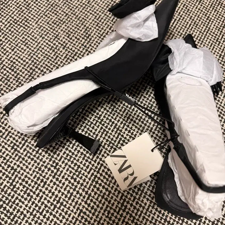 [BUNJANG] Zara Black Ribbon Heel Shoes / 자라 구두