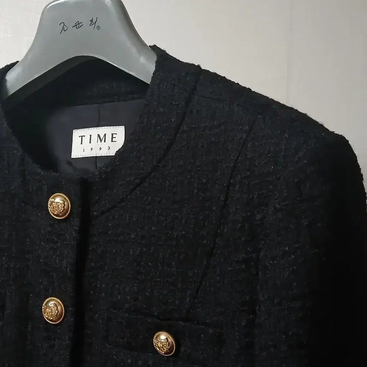 [SOLD OUT] TIME 타임 블랙 트위드 금장 버튼 자켓