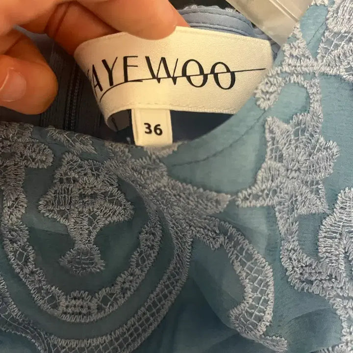 [BUNJANG] Fayewoo Lace Dress Sky Blue Size 36 / 페이우 레이스 드레스(하늘색 원피스) 36사이즈