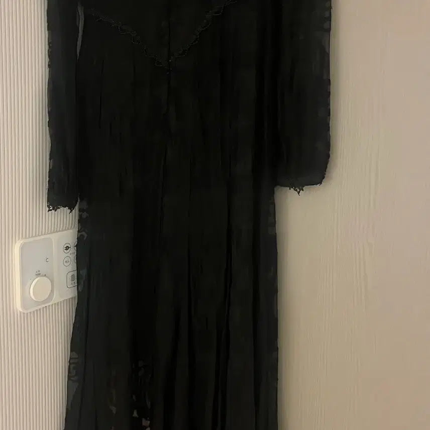 [BUNJANG] Peau de Chagrin Iroka Dress Black Size 36 / 페이우 드레스 36사이즈
