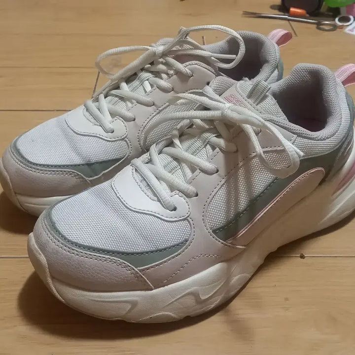 [BUNJANG] Skechers Bobs Memory Foam Shoes (Size 245) / 스케쳐스 밥스 245사이즈