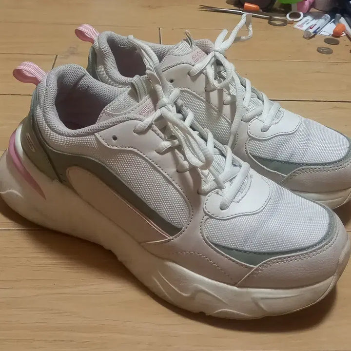 [BUNJANG] Skechers Bobs Memory Foam Shoes (Size 245) / 스케쳐스 밥스 245사이즈
