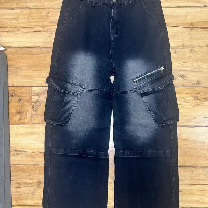 [BUNJANG] Diagonal Zipper Cargo Wide Denim Pants / 사선 지퍼 카고 와이드 데님 팬츠