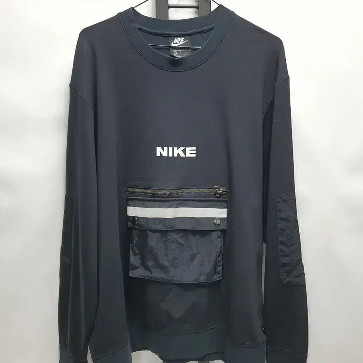 [BUNJANG] Nike City Made Reflective Crewneck Sweatshirt Black XL / 나이키 맨투맨 시티메이드 리플렉티브 크루넥 스웻셔츠 블랙 xl