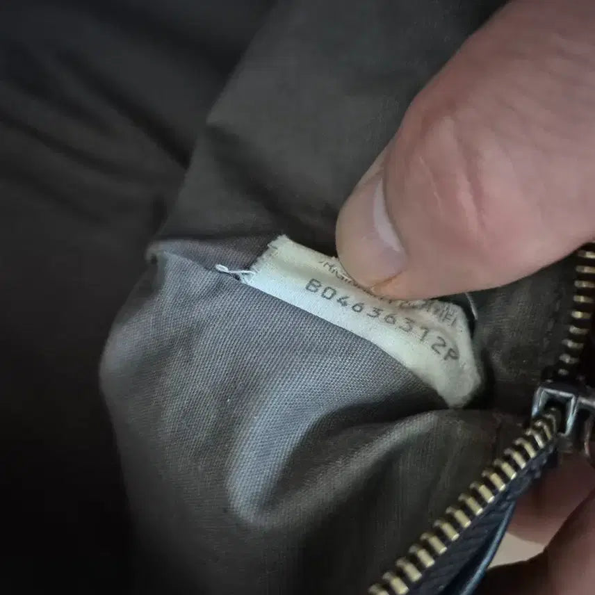 [BUNJANG] Bottega Veneta Intrecciato Clutch Black Leather / 보테가베네타 인트레치아토 클러치 블랙