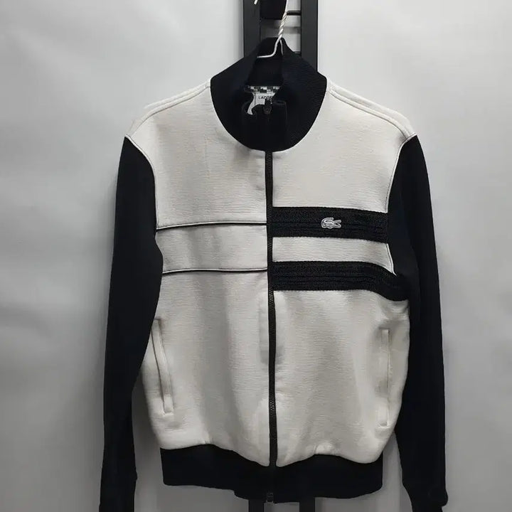 [BUNJANG] Lacoste Colorblock Texture Panel Track Jacket (Black/White, M) / 라코스테 집업 배색 텍스처 패널 매치 트랙 자켓 블랙 화이트 m