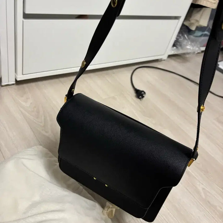 [BUNJANG] Marni Trunk Bag Black / 마르니 트렁크백 블랙