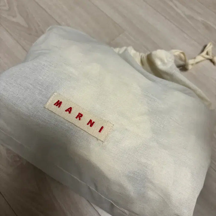 [BUNJANG] Marni Trunk Bag Black / 마르니 트렁크백 블랙