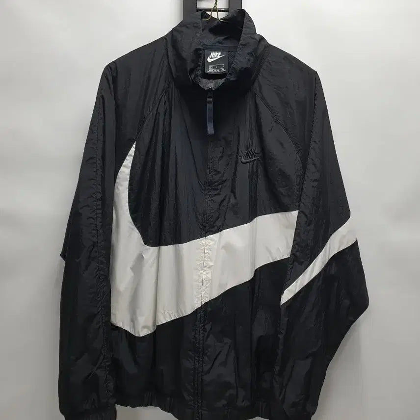 [BUNJANG] Nike Big Swoosh Woven Jacket Black / 나이키 바람막이 빅스우시 우븐 자켓 블랙 L