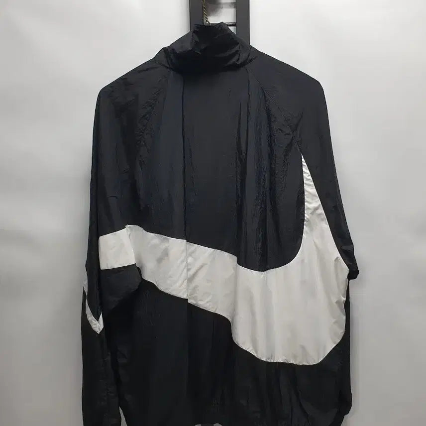 [BUNJANG] Nike Big Swoosh Woven Jacket Black / 나이키 바람막이 빅스우시 우븐 자켓 블랙 L