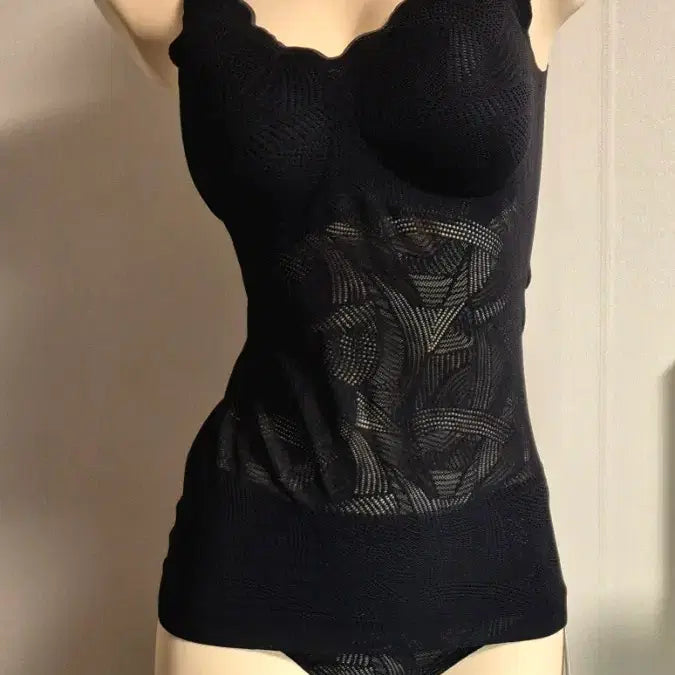 [BUNJANG] Black Lace Shaping Camisole Set (80A, M) / 블랙 레이스 보정쉐이퍼 80A  M 팬티 세트