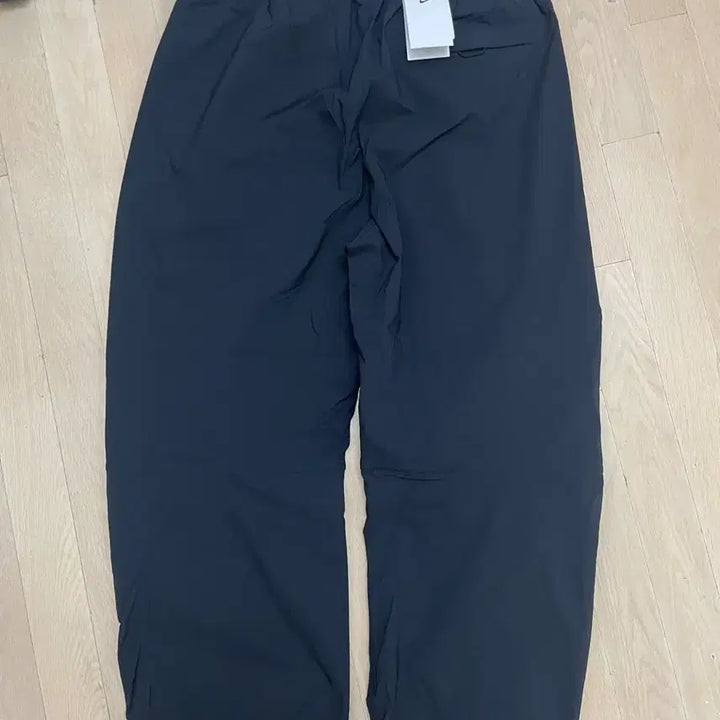 [BUNJANG] Nike Tech Woven Open Hem Pants Black - Asia (XL) / 나이키 테크 우븐 오픈 헴 팬츠 블랙 - 아시아(XL)새상품
