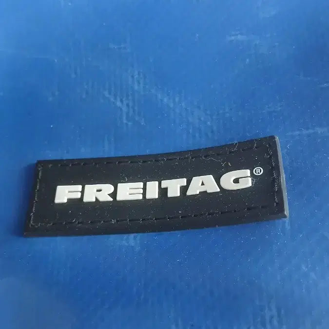 [SOLD OUT] 프라이탁 블루 쇼퍼백 토트백 크로스백 사용감있음 재활용가방