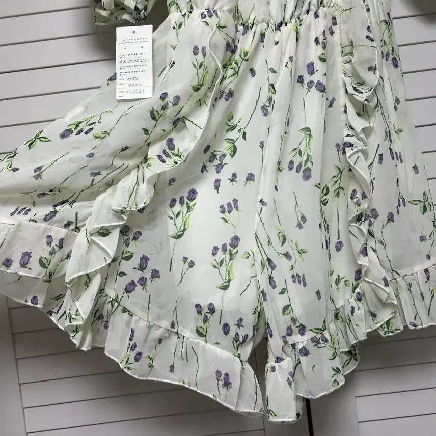 [BUNJANG] Rose Chiffon Jumpsuit Summer Off-Shoulder / 택달린 새상품 장미 쉬폰 점프수트 여름 오프숄더