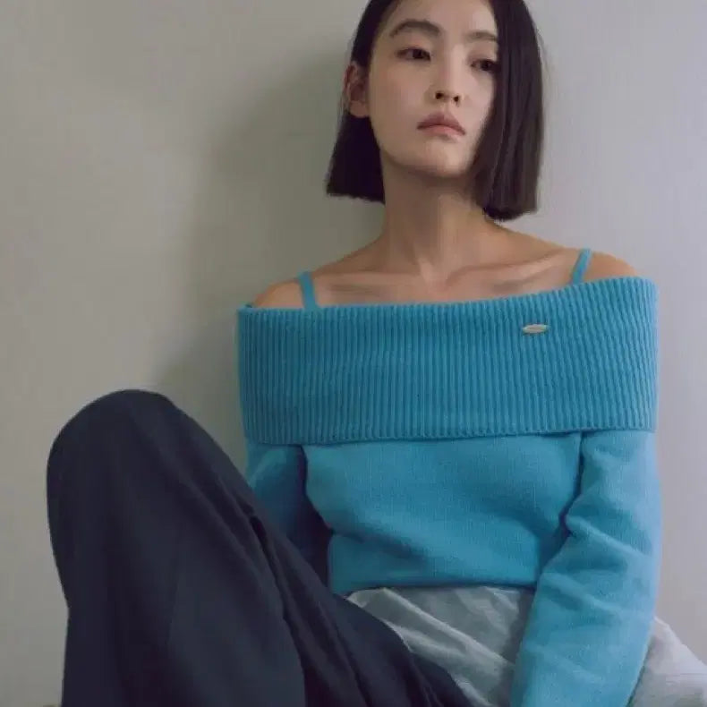 [BUNJANG] Avie Mua Folded Off the Shoulder Cashmere Sweater Blue / 아비에무아 폴디드 오프 더 숄더 캐시미어 스웨터 블루