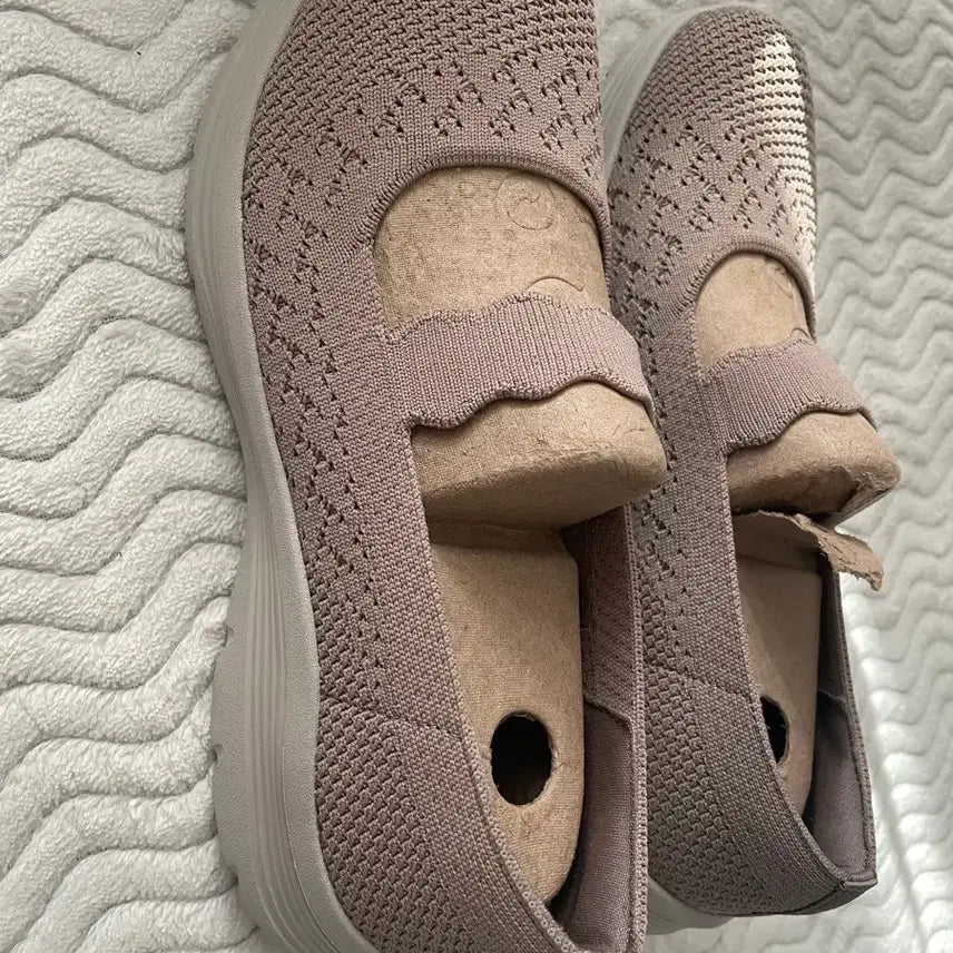 [BUNJANG] Knit Mary Jane Flat Shoes 255mm / 메리제인 스타일 니트 플랫 슈즈 메리제인 255미리