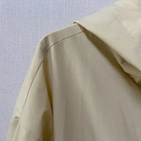 [BUNJANG] Ivory Hooded Short Jacket / 아이보리 후드 숏 자켓 FREE