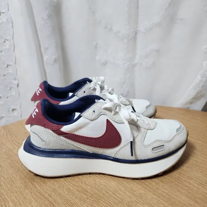 [BUNJANG] Nike Phoenix Waffle / 나이키 피닉스 와플 라이트본 240사이즈