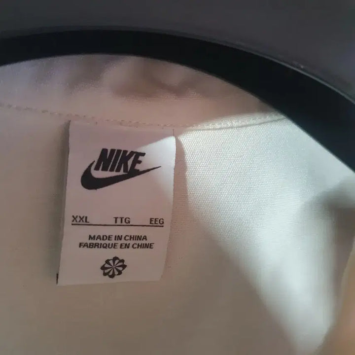[BUNJANG] Nike White Short Sleeve Zip-Up Shirt 110 / 나이키 화이트 반팔 집업 셔츠110