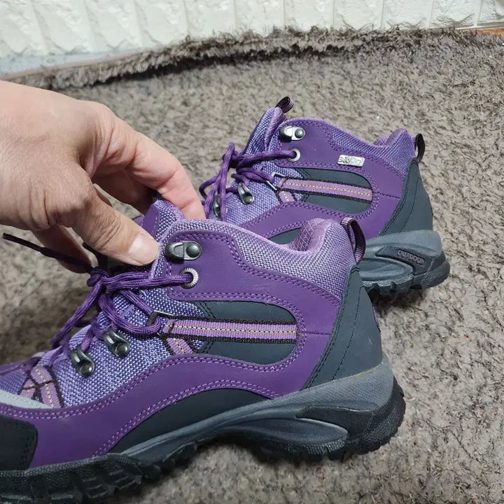 [BUNJANG] Buffalo Leta Functional Hiking Boots (Size 250) / (새신발수준)버팔로레타(Leta)기능성등산화(250)