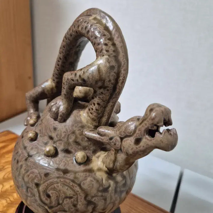 [BUNJANG] Yongcheonyo Celadon Dragon Inkstone / 용천요 연적