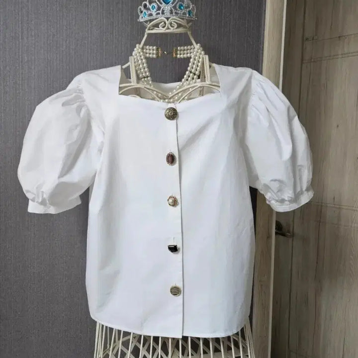 [BUNJANG] Vintage Puff Sleeve Blouse - White / 퍼프 반팔 블라우스 화이트 빈티지 버튼