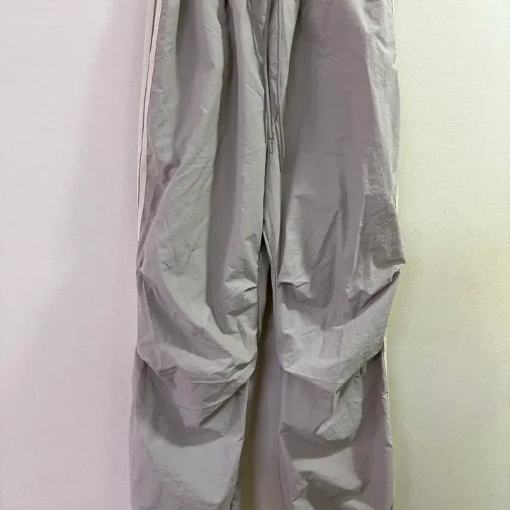 [BUNJANG] Light Beige String Training Pants / 연베이지 스트링 트레이닝 팬츠