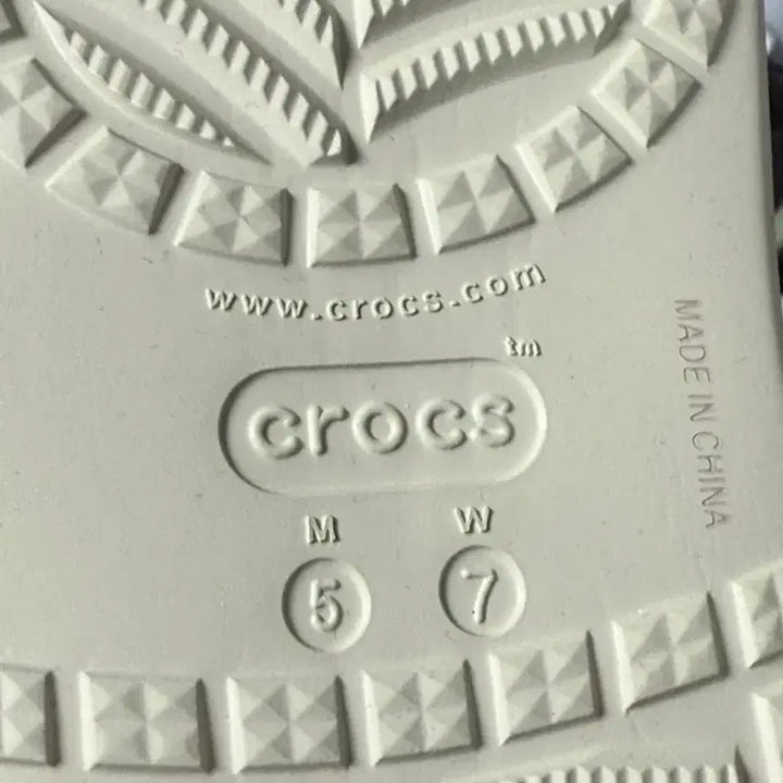 [BUNJANG] Crocs Classic Crush Boot Bone / Crocs Classic Crush Boot Bone