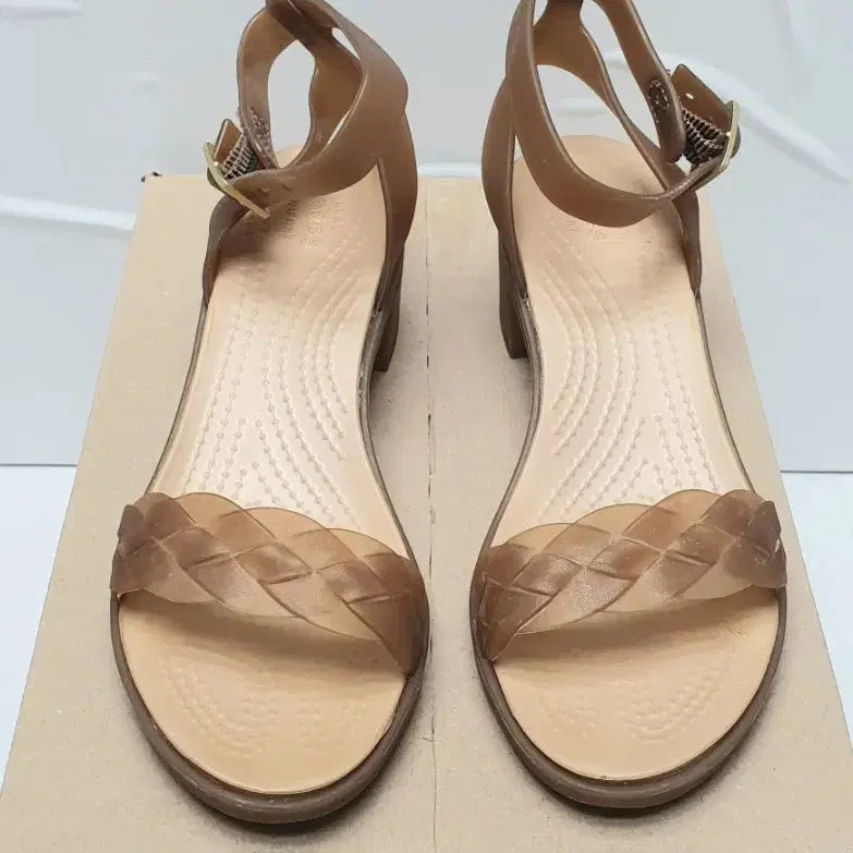 [BUNJANG] Crocs Isabella Block Heel Women&