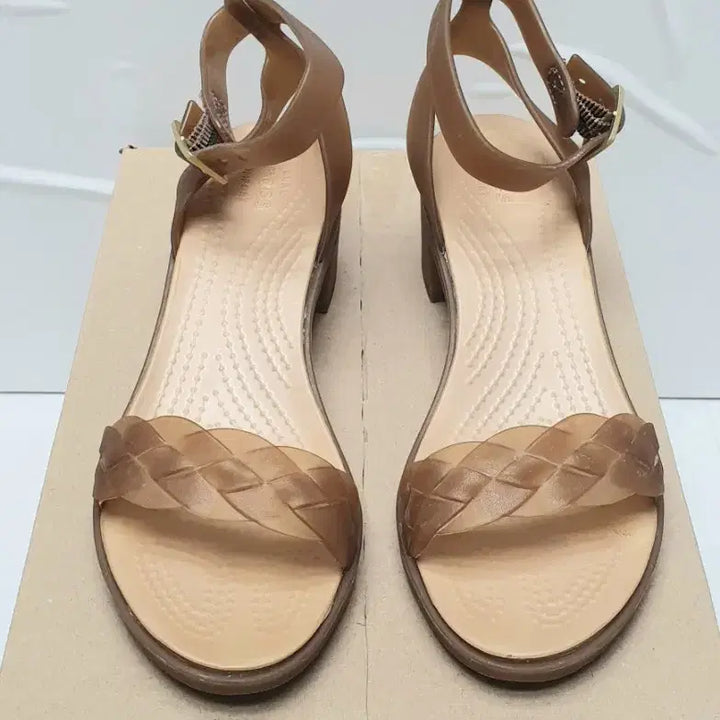 [BUNJANG] Crocs Isabella Block Heel Women&