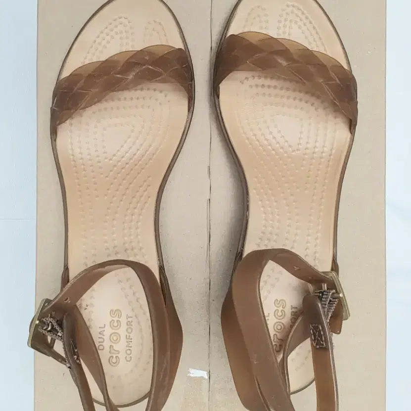 [BUNJANG] Crocs Isabella Block Heel Women&