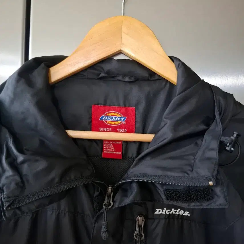 [BUNJANG] Dickies Black Logo Hooded Windbreaker Jacket / 디키즈 블랙 후드 바람막이