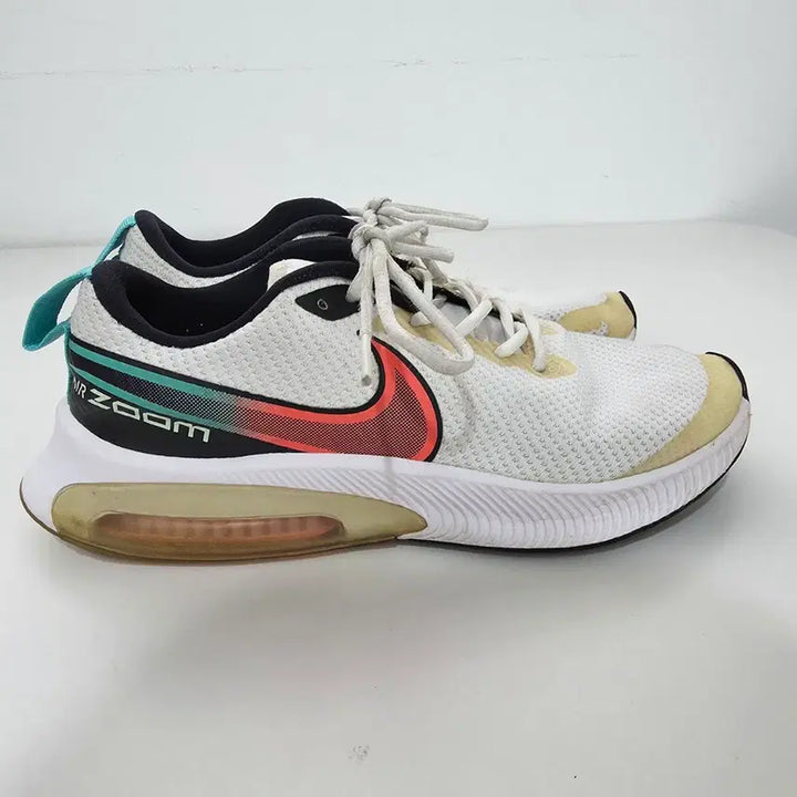 [BUNJANG] Nike Air Zoom Arcadia GS Running Shoes / [265]나이키 에어 줌 아카디아 GS 러닝화
