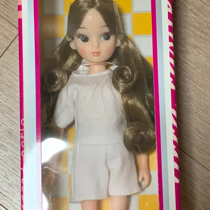 [BUNJANG] Castlica Reissue Rika Brown Hair Doll / 캐슬리카 복각리카 브라운 헤어