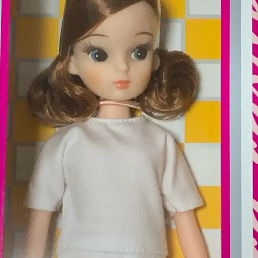 [BUNJANG] Castellica Re-issued Doll Brown Hair / 캐슬리카 복각리카 고전 브라운 헤어