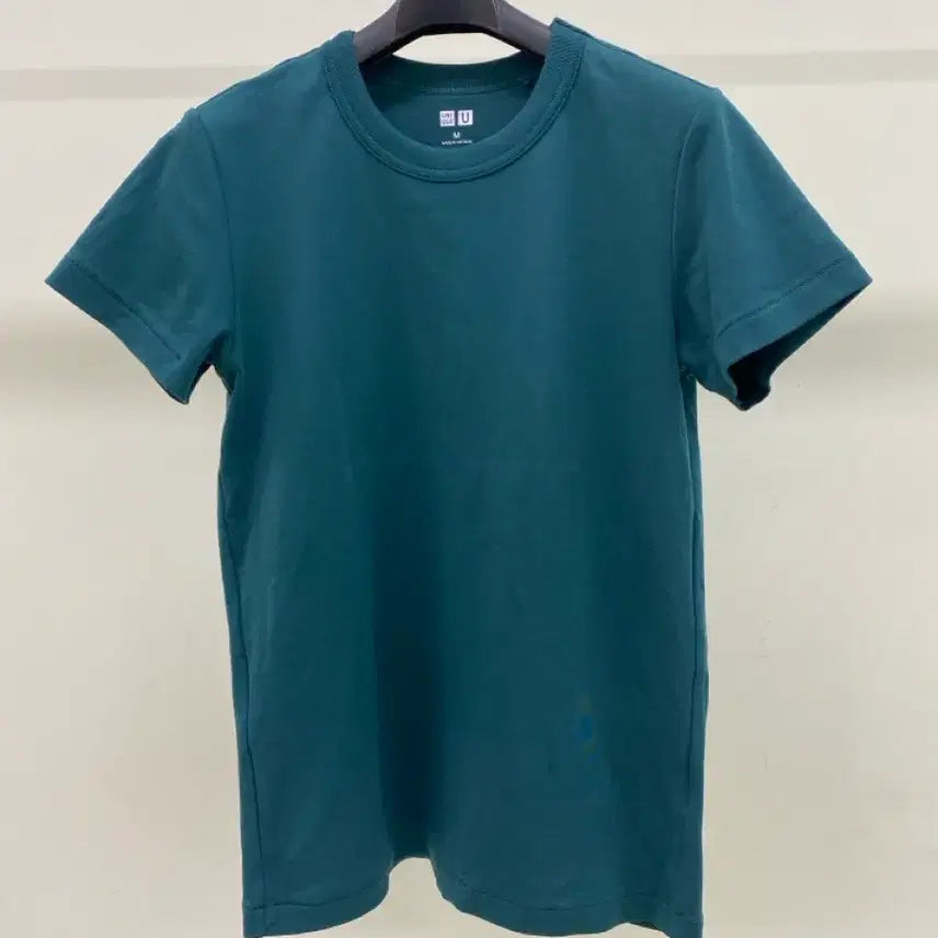 [BUNJANG] Uniqlo Blue Round Neck Short Sleeve T-Shirt (M) / [유니클로] 청색 쫀쫀한  라운드넥 반팔티 ( M사이즈)