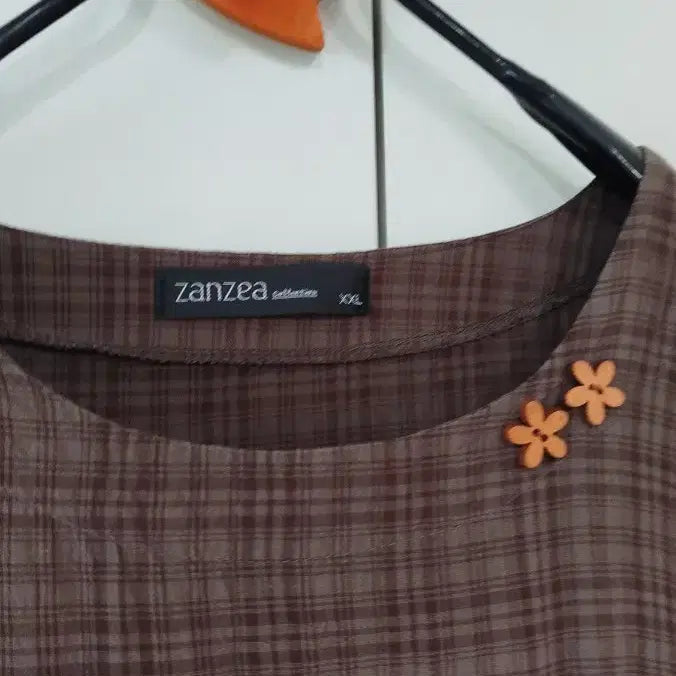 [BUNJANG] Checkered Tulip Hem Asymmetrical Dress / 88 99진밤색 염색 체크 얇은 아사면 앞뒤 언발 튜울립단 원피스