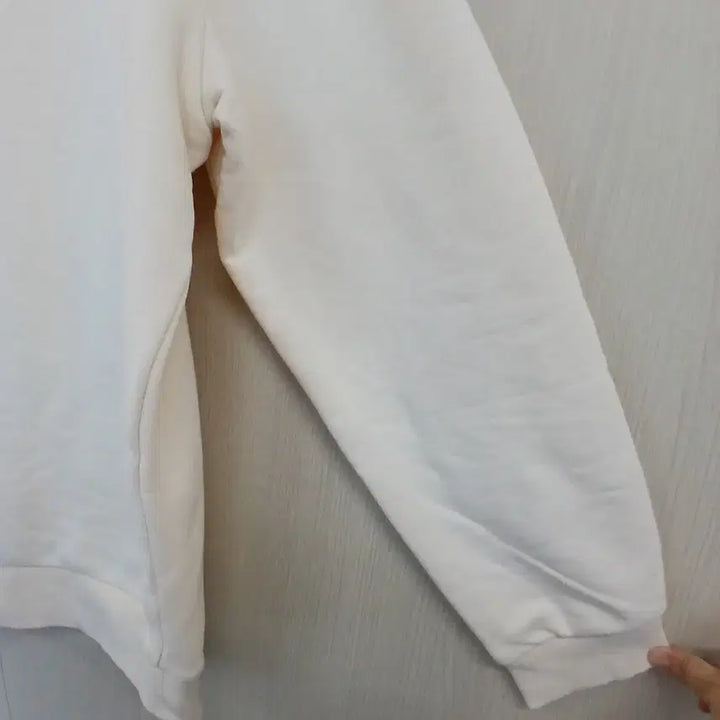 [BUNJANG] Guess Ivory Sweatshirt T-shirt / 게스 아이보리 맨투맨 티셔츠