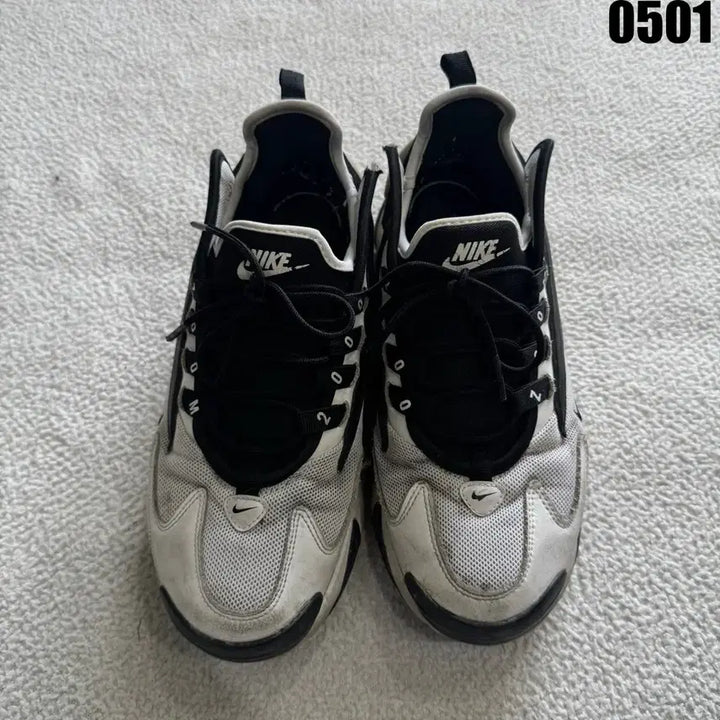 [BUNJANG] Nike Zoom 2K Sneakers Black/White Size 255 / 나이키 줌 2K 운동화 블랙/화이트 255
