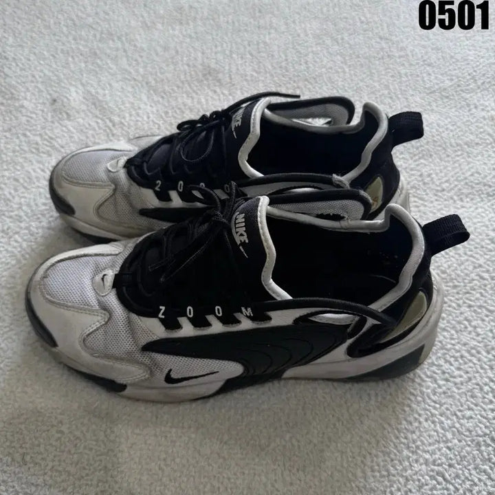 [BUNJANG] Nike Zoom 2K Sneakers Black/White Size 255 / 나이키 줌 2K 운동화 블랙/화이트 255