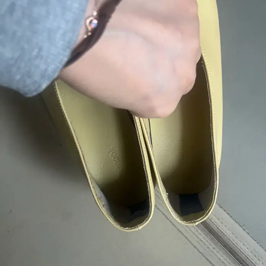 [BUNJANG] M.Mook Yellow Leather Loafers (Size 245) / m.mook 엠무크 옐로우 슈즈(245)