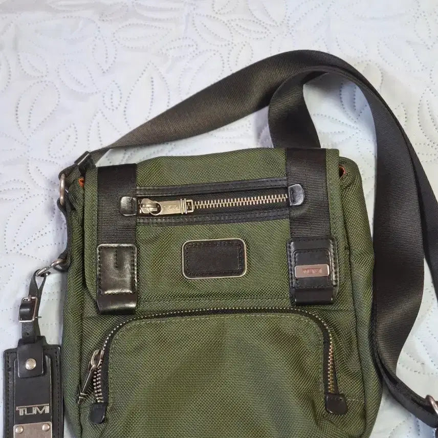 [BUNJANG] Tumi Olive Crossbody Bag / TUMI 투미 올리브 크로스백